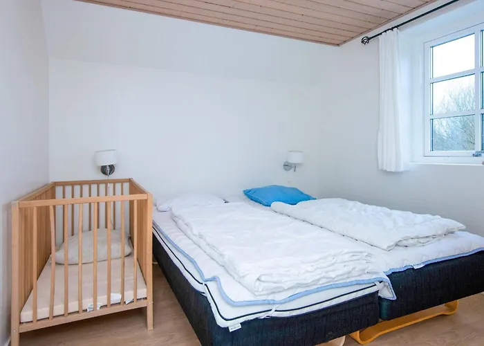 Luxury Pool House Near Sea - By Traum Дом отдыха *